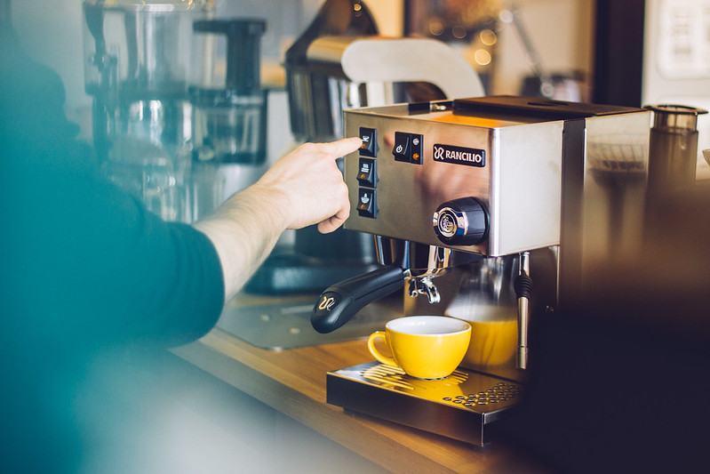 How to Make Coffee Taste Like in an Italian Café? Blog B2B Coffeedesk